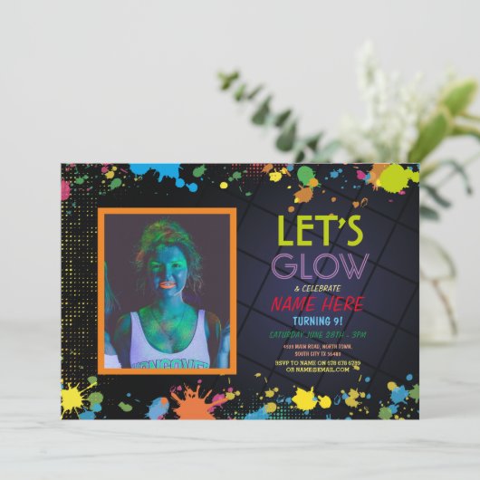 Laten we gloeien in het donkere verjaardagsfeest F Kaart (Staand voorkant)