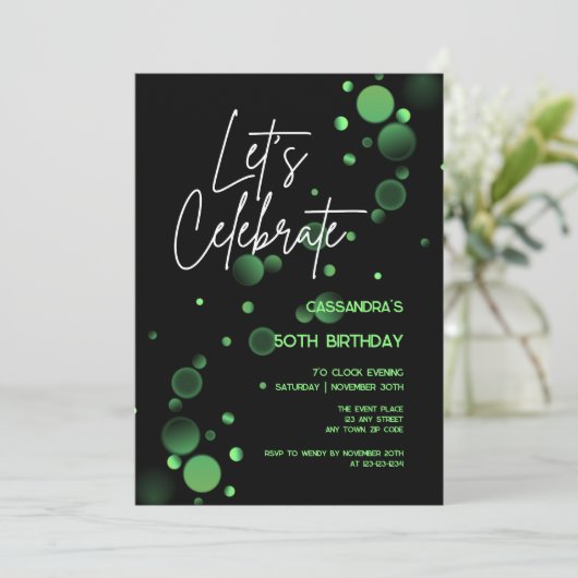 Laten we Groene Bokeh Gradient Verjaardag vieren Kaart (Staand voorkant)