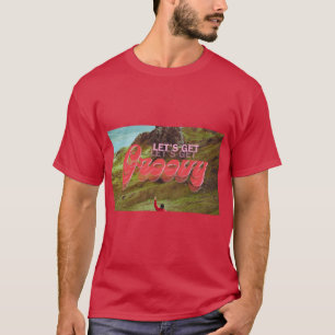 Laten we Groovy Retro 70s Berg Reiziger Fotograaf T-shirt