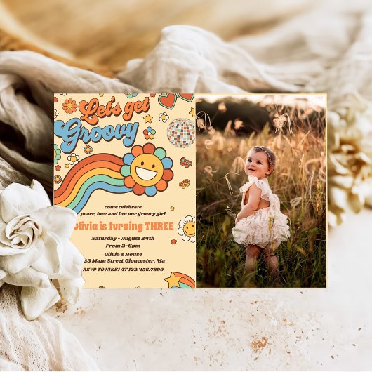 Laten we Groovy Retro Rainbow 3e verjaardag foto Kaart