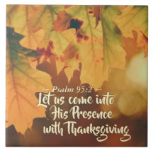Laten we met Thanksgiving in zijn aanwezigheid tre