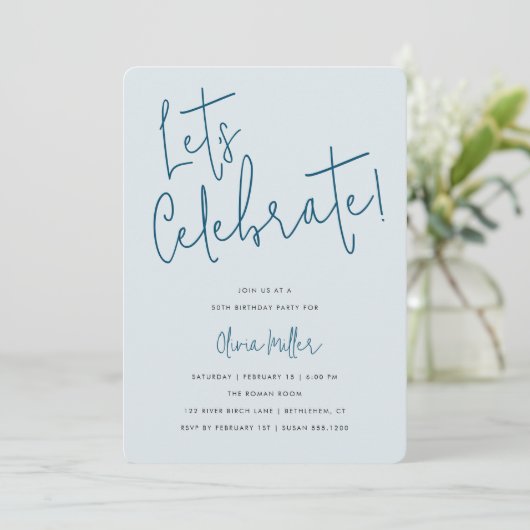 Laten we minimalistisch script vieren, Blue Birthd Kaart (Staand voorkant)