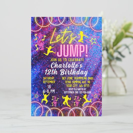Laten we Neon Trampoline Park Birthday op springen Kaart (Staand voorkant)