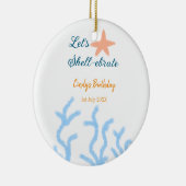 Laten we onder het zee de blauwe verjaardag vieren keramisch ornament (Rechts)