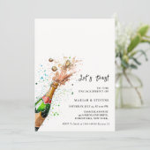 Laten we proosten op roze champagne fles verloving kaart (Staand voorkant)