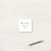 Laten we proosten op verlovingsfeest naam datum el post-it® notes (Op bureau)