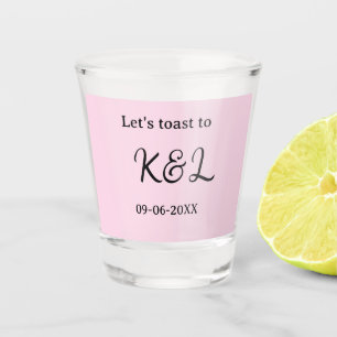 Laten we proosten op verlovingsnaam letter roze shot glas