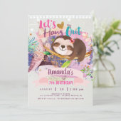 Laten we rondhangen Uitnodiging,Luiaard Teepee Uit Kaart (Staand voorkant)