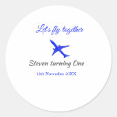 Laten we samen vliegen eerste verjaardag vliegtuig ronde sticker (Voorkant)