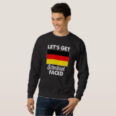 Laten we Schnitzel Faced Duitse Vlag Trui (Voorkant volledig)