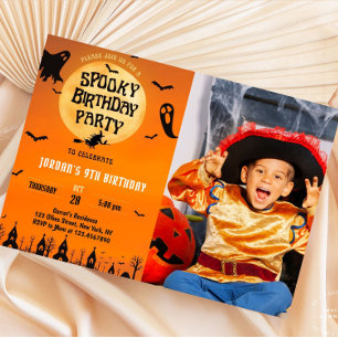 Laten we Spooky Halloween krijgen op elke leeftijd Kaart