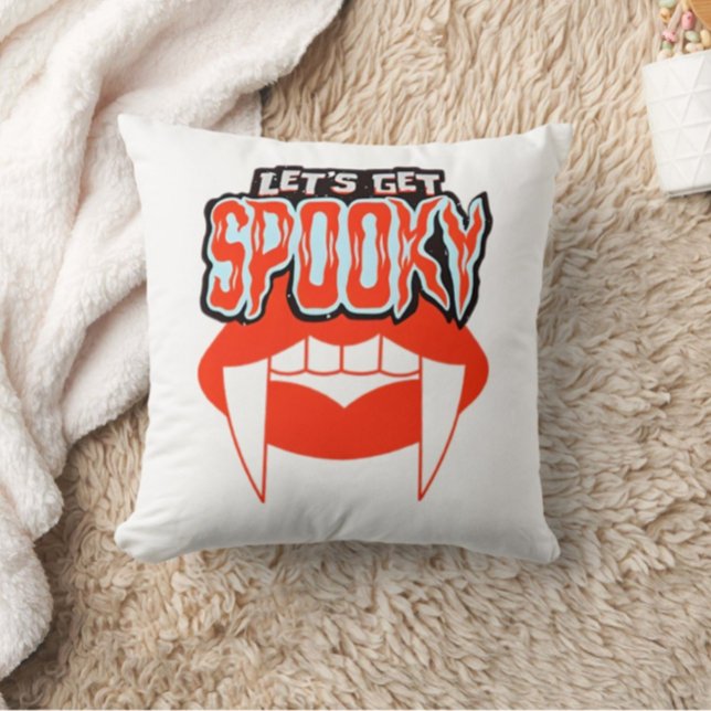 Laten we Spooky Vampire Fangs Halloween Design kri Kussen (Creator heeft geüpload)