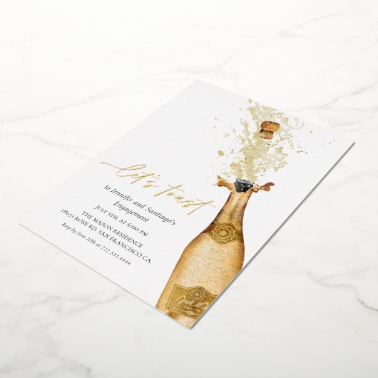 Laten we Toast Champagne Verloving Folie Uitnodiging (Gedraaid)