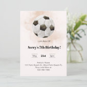 Laten we voetbal verjaardagsuitnodiging aftrappen kaart (Staand voorkant)