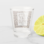 Laten we Wilde Cheetah Bachelorette Party halen Shot Glas (Achterkant)