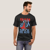 Latijn Dans geeft ons een levend dansend skeleton  T-shirt (Voorkant volledig)
