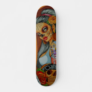 latina Skateboard