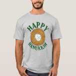 Latkes Happy Hanukkah Chanukah Joodse Feestdagen T-shirt<br><div class="desc">Het ontwerp bevat een originele markeringsteken van een heerlijke, platte aardappelpannenkoek die is voorzien van een zure crème, een nietje in de joodse vakantiekuisine. Ideaal voor Hanukkah-feesten! Dit Chanoekapenontwerp is ook beschikbaar op andere producten. Er zijn ook veel extra design beschikbaar in deze winkel! Zie je niet wat je zoekt?...</div>