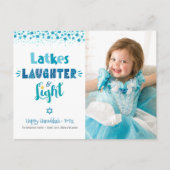 Latkes Laughter Light Modern Fun Hanukkah Foto Feestdagenkaart (Voorkant)