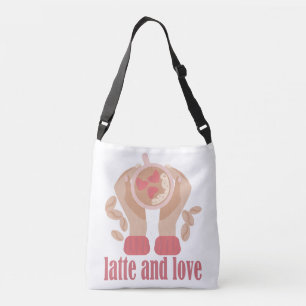 Latte en liefdesbeker, handen en koffie crossbody tas