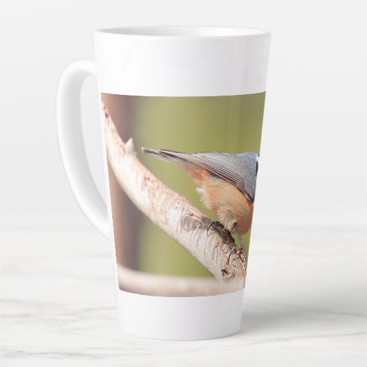Latte mok met afbeelding van rode borst Nuthatch (Linkerhoek)