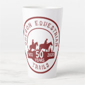 Latte Mok met OET 50 jaar Logo maroon en wit (Voorkant)