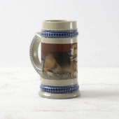 Laughing Beagle Beer Stein Coffee Mok (Voorkant links)