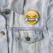 Laughing emoji pin ronde button 5,7 cm (In situ)