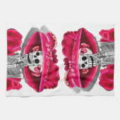 Laughing Skeleton Woman in Red Bonnet Theedoek (Horizontaal)