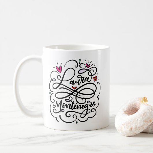 Laura Montenegro, Hand Lettered Koffiemok (Met donut)