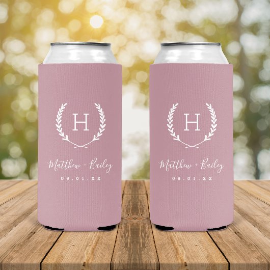 Laurel Crest Wedding Monogram | Mauve Seltzer Blikjeskoeler