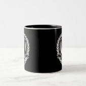 Laurel Monogram Design Two-Tone Koffee Mok (Center)