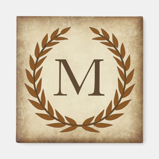 Laurel Wreath Aged Papyrus Initiaal M Magneet (Voorkant)