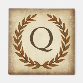 Laurel Wreath Aged Papyrus Initiaal Q Magneet