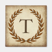 Laurel Wreath Aged Papyrus Monogram Initiaal T Magneet (Voorkant)