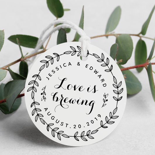 Laurel Wreath Love is Brewing Wedding Round Bedankjes Labels