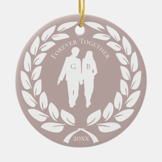 Laurel Wreath Wedding Couple Roos Gold Monogrammed Keramisch Ornament (Voorkant)