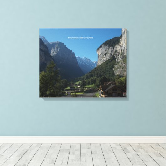 Lauterbrunnen Valley Canvas Muurprint Afdruk (Insitu (Houten vloer))