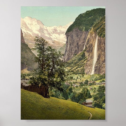 Lauterbrunnen Valley with Staubbach Waterfall, Ber Poster (Voorkant)