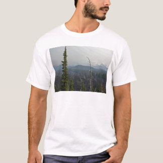 Lava Fields en panoramisch bij McKenzie Pass Orego T-shirt