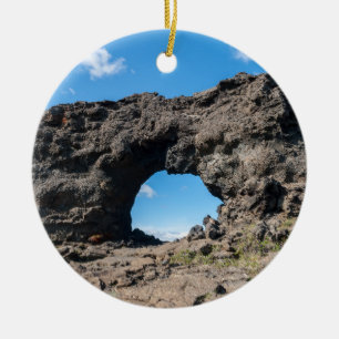 Lava-venster in Dimmuborgir, gebied Myvatn - IJsla Keramisch Ornament