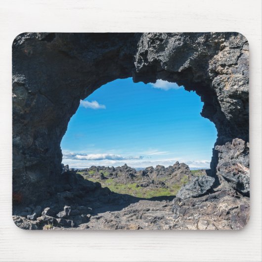 Lava-venster in Dimmuborgir, gebied Myvatn - IJsla Muismat (Voorkant)