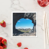 Lava-venster in Dimmuborgir, gebied Myvatn - IJsla Servet (Insitu)