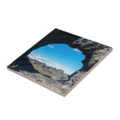 Lava-venster in Dimmuborgir, gebied Myvatn - IJsla Tegeltje (Zijkant)