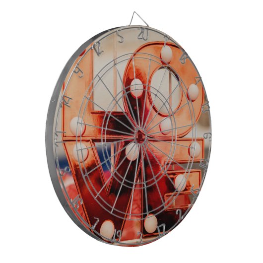 LAVE (Big Red Lettering) Dartbord (Voorkant Links)