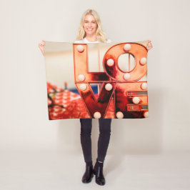 LAVE (Big Red Lettering) Fleece Deken