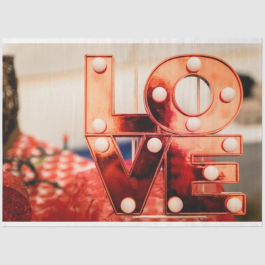 LAVE (Big Red Lettering) Tissuepapier (Voorkant)