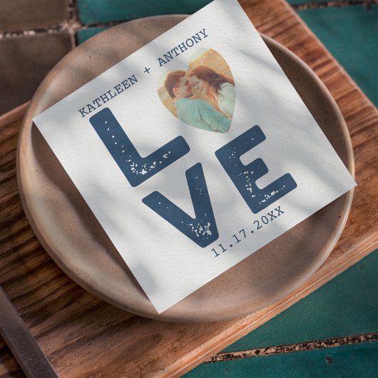 LAVE Grafisch minimalistisch typemachinemachine fo Servet