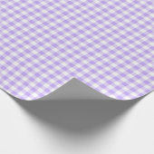 Lavendar White Gingham Birthday Shower Weddenschap Cadeaupapier (Hoek)