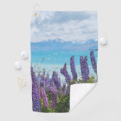 Lavendel aan de oever van het meer golfhanddoek (Insitu)